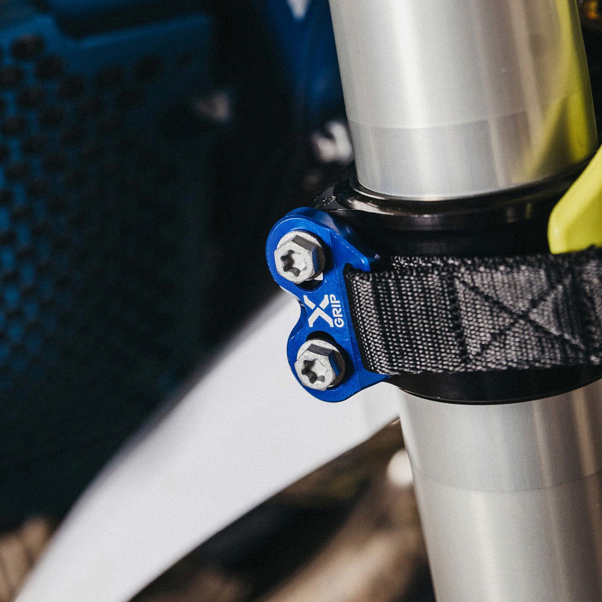 X-Grip Screwed Lifting Strap Front