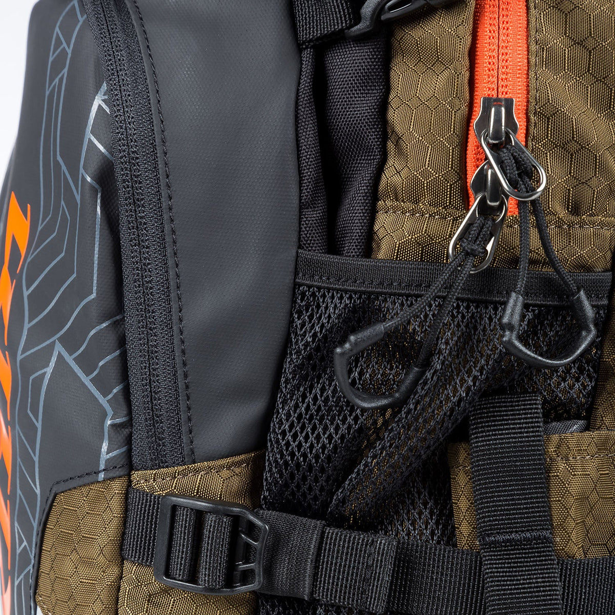 KLIM Nac Pak Shape Shift 3L Hydration Pack, side view