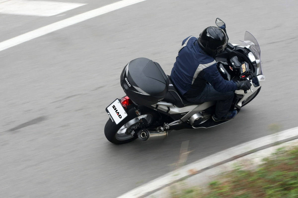 SHAD SH39 Carbon-look 39L Motorcycle Top Case