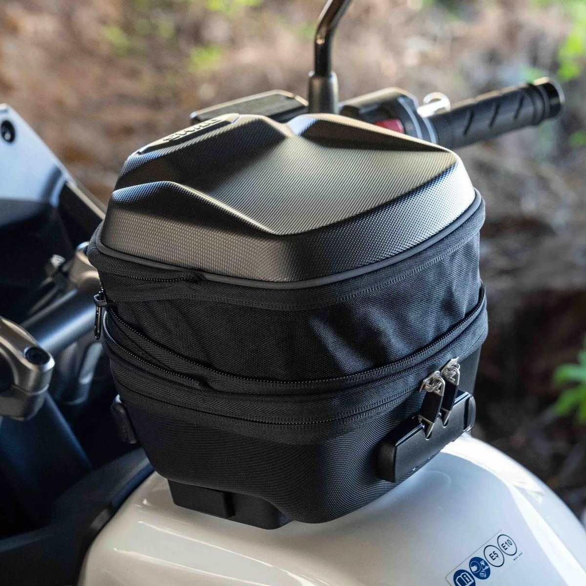 SHAD E03CL Pro 3L Tank Bag