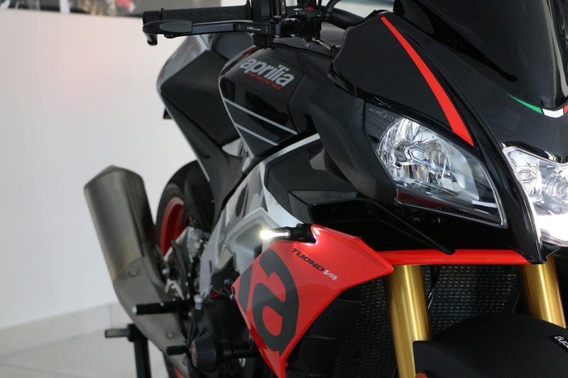 CNC Racing - Turn indicator Task + front position light Led - Universal