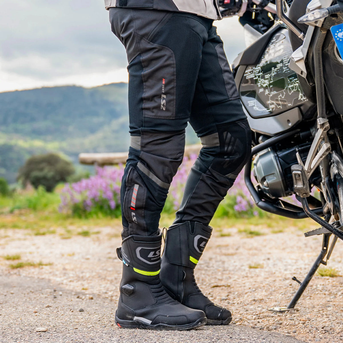 LS2 Como Air Men's Summer Mesh Pants Black/Dark Grey, inside view