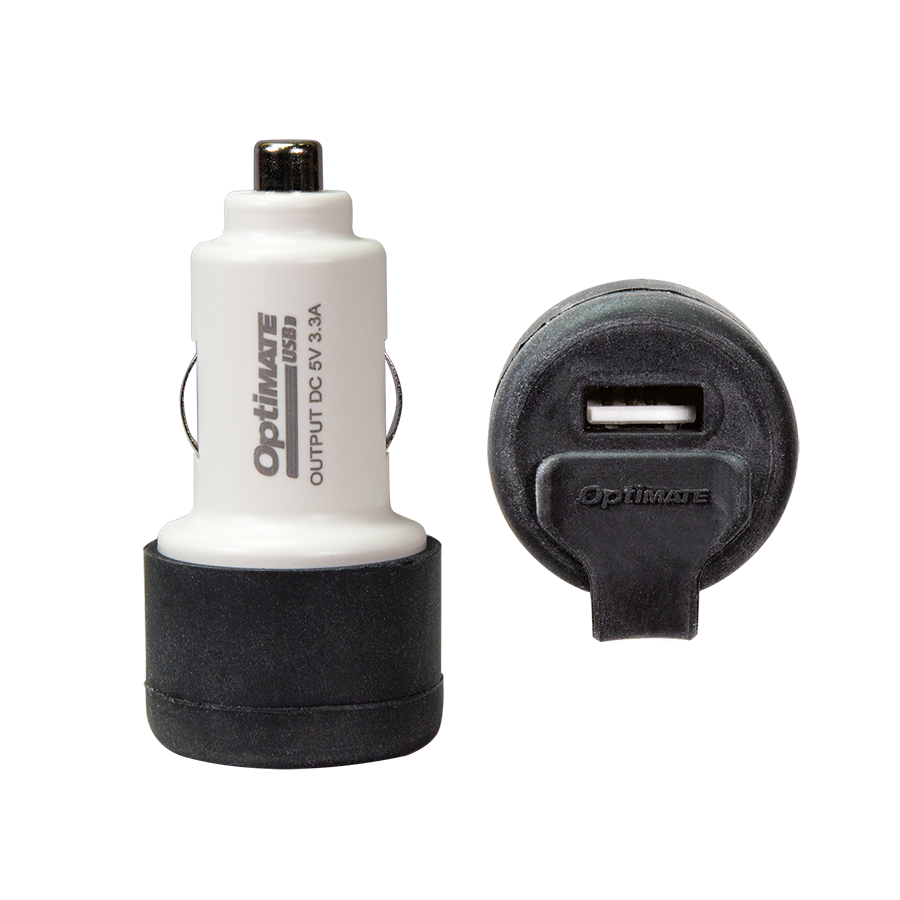 OptiMate O-106 charging a phone