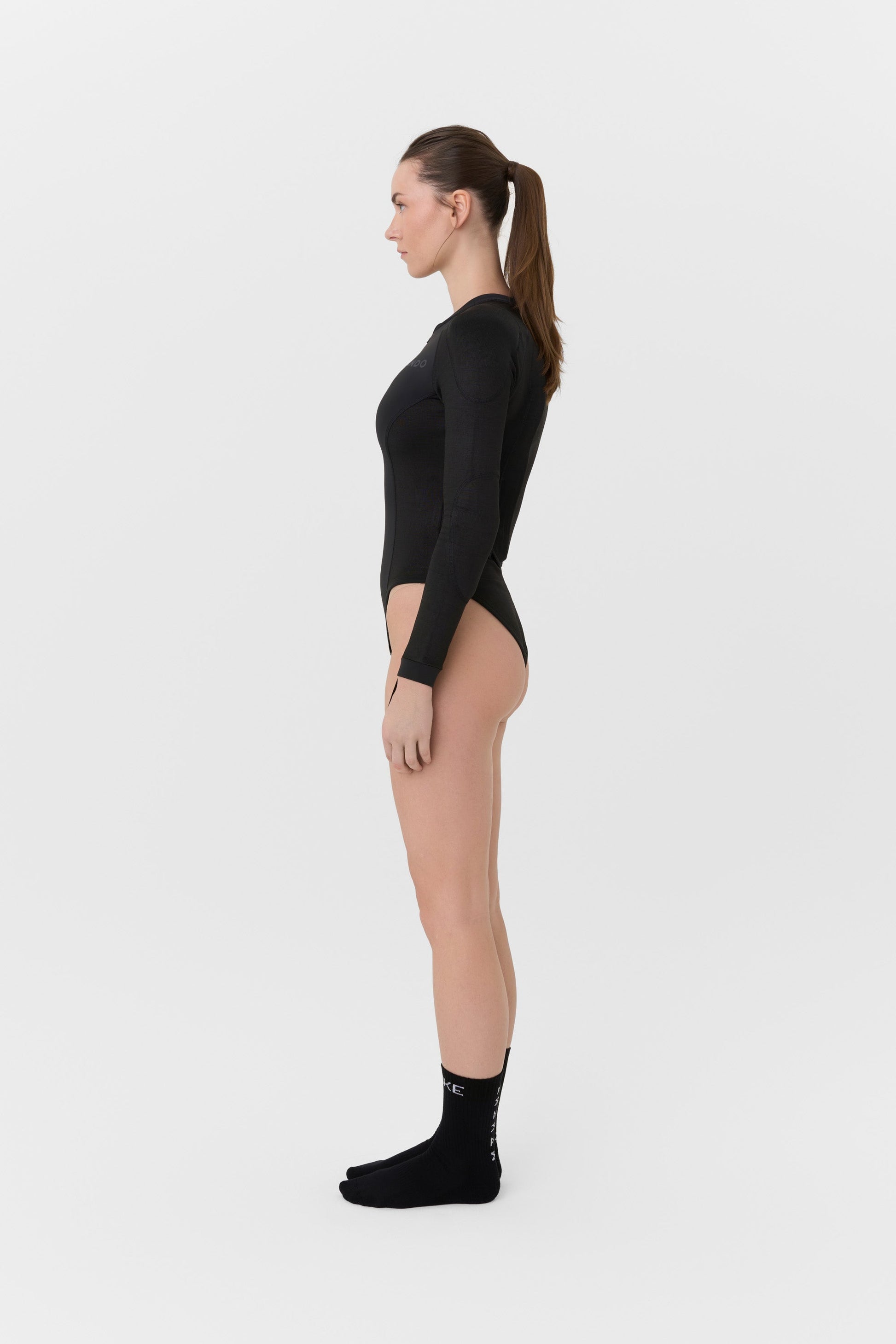 SHELL WW BLACK 02 - Protective motorcycle base layer / body