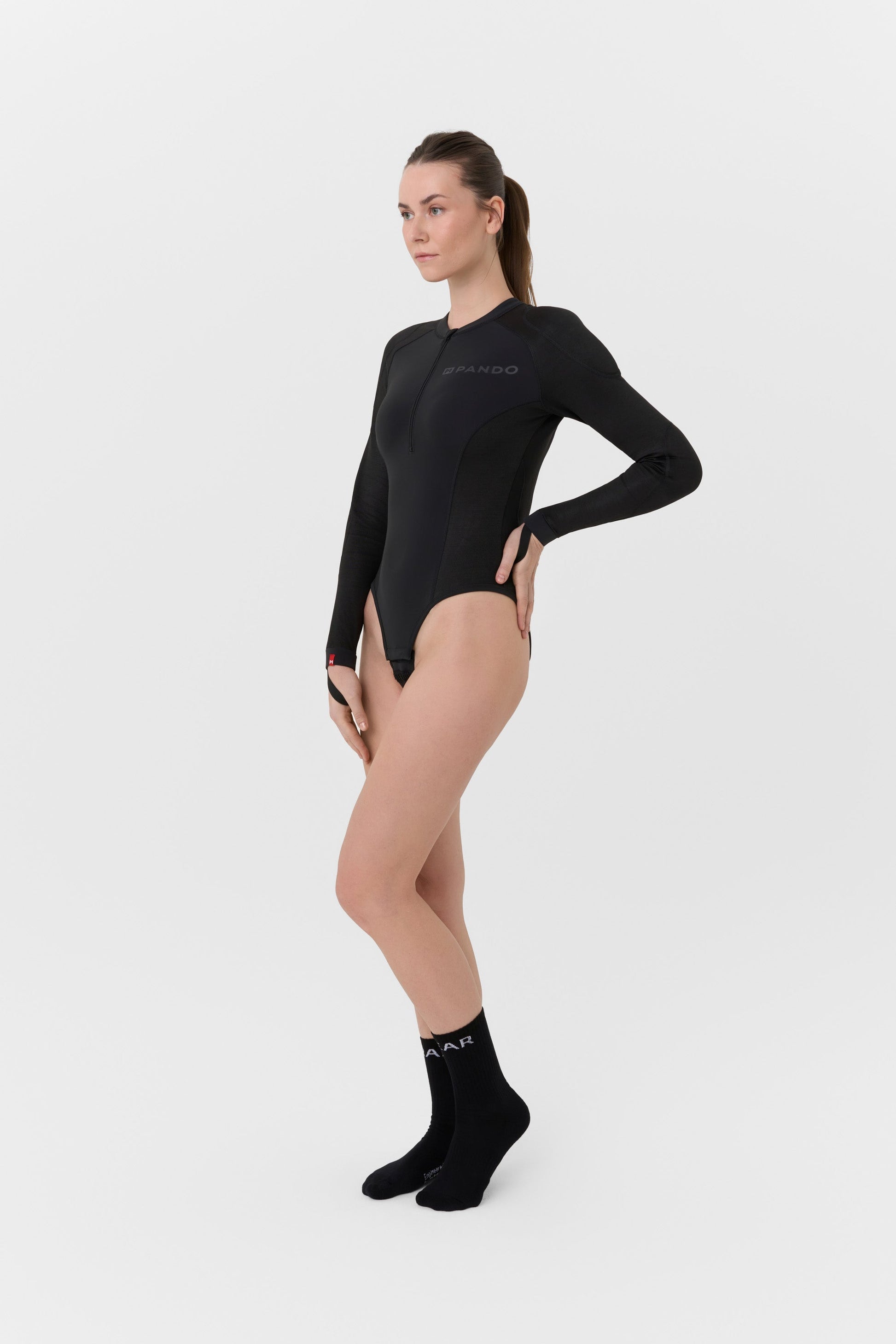 SHELL WW BLACK 02 - Protective motorcycle base layer / body
