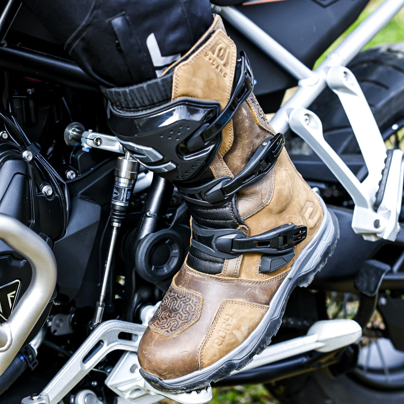 X LAND ADV E-DRY