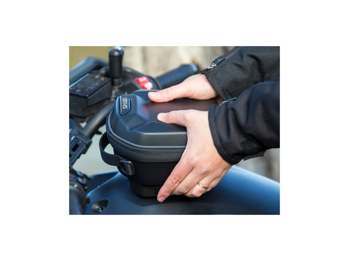 SHAD E03C 3L Tank Bag