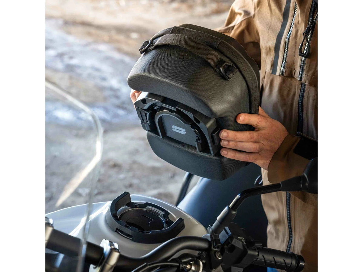 SHAD E09CM 9L Tank Bag