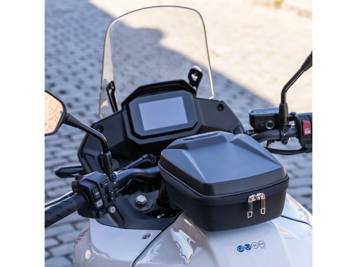 SHAD E09CM 9L Tank Bag