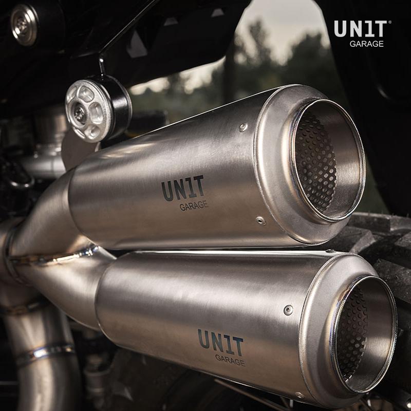 Unit Garage - Double High Pipe Nine T Scrambler With Visible Welding (Silencer In Titanium With End Cap Grill)