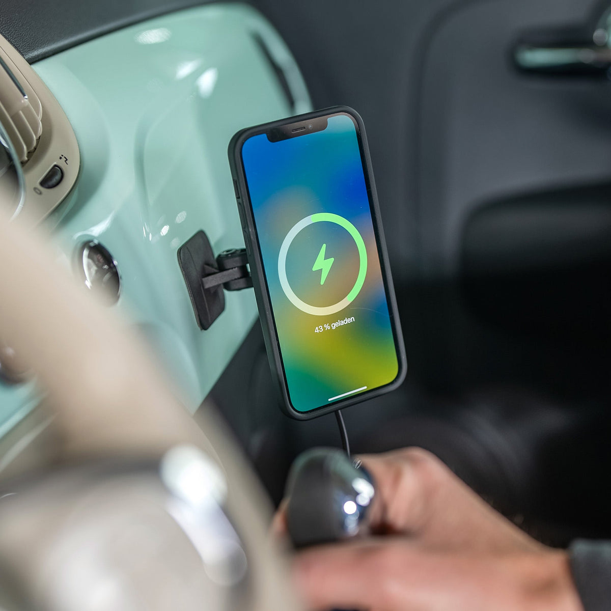 SP Connect - Charging Adhesive Mount Pro SPC+