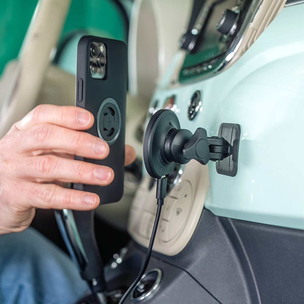 SP Connect - Charging Adhesive Mount Pro SPC+