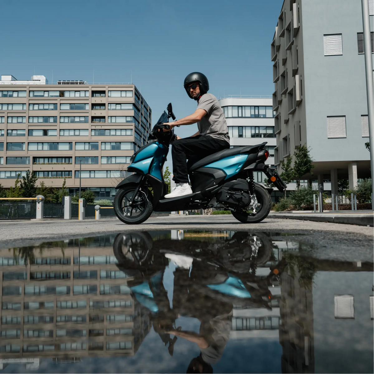 SP Connect - Mirror Mount Pro