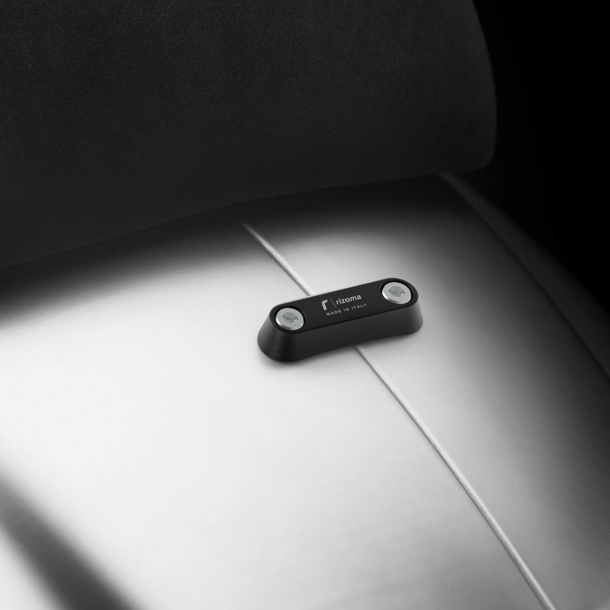 Rizoma - REAR HANDLE TAG for Vespa GTS/GTV
